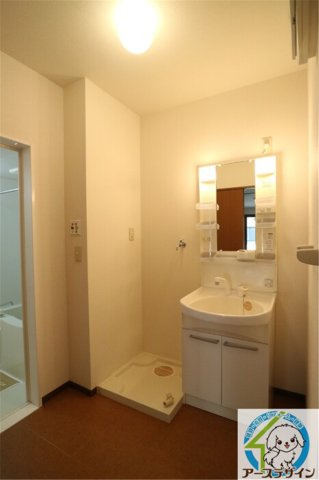 バーディーコートの洗面所|パース写真