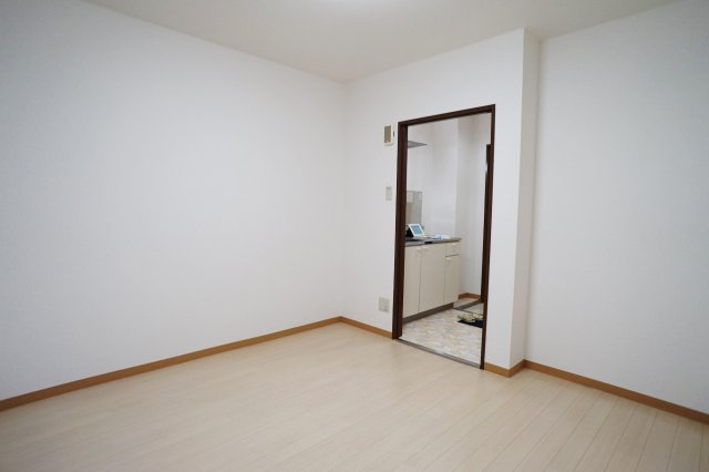 ハイタウンＡ棟の居間・リビング