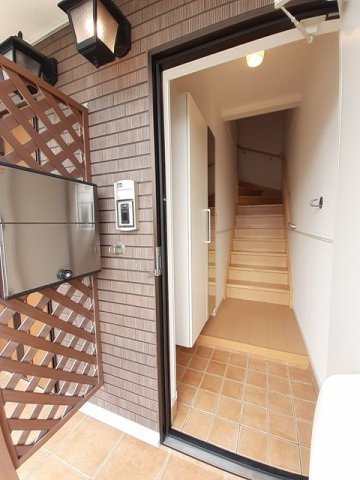 ヒッコリー　リッジ壱番館の玄関|シューズボックス付きの玄関です★