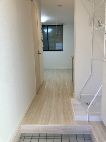 アクシスコート小岩の玄関