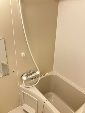 アクシスコート小岩の浴室