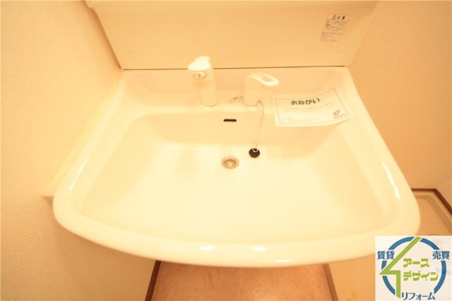 ビレッジコート・ピュア・ノースの独立洗面台