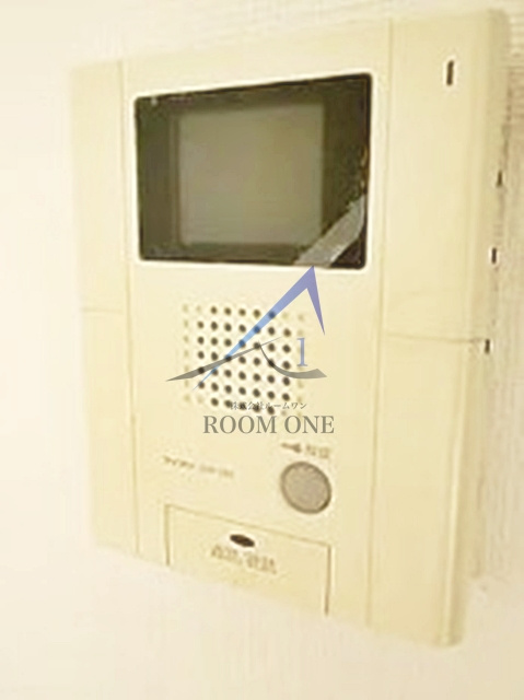 プレステージ西台ステーションフロントのセキュリティ|モニター付きインターホンです。