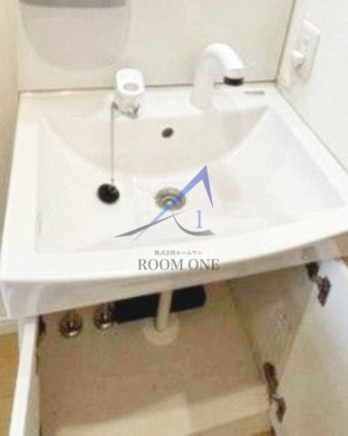 アイコート中村橋の洗面所|独立洗面台です。