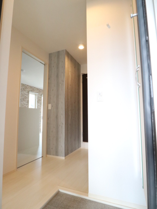 D-room FUJIの玄関