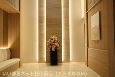 【エントランス】 | ヴィステリオ プレミア