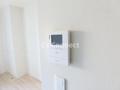 【セキュリティ】 | ルミエールⅡ | 突然の来客もＴＶモニターホンでしっかり確認。