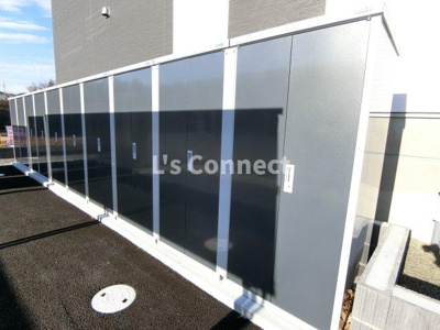 【その他共用部分】 | ルミエールⅡ | 外物置にはタイヤを収納できます。