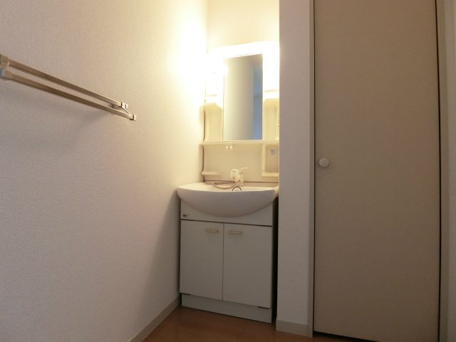 グリーンヒルハイツの独立洗面台