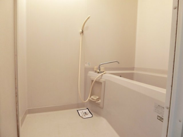 グリーンヒルハイツの浴室|日々の疲れを癒すお風呂付です