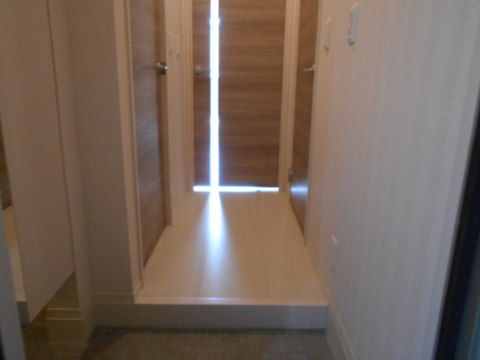 コンフォールドミール北松戸の玄関|玄関～居室 廊下