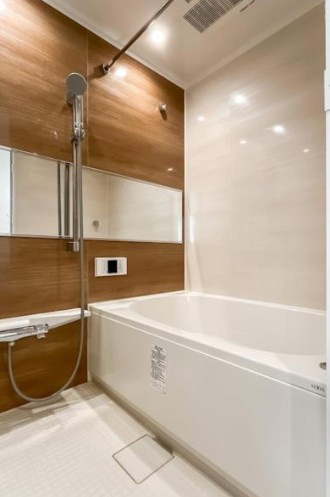 【浴室】 | 藤和南大塚コープ | 浴室暖房換気乾燥機付きのシステムバス採用（ふろ自動・追い焚き機能付き）