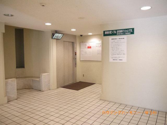 【その他共用部分】 | 藤和南大塚コープ | 清潔感と歓迎感があるエントランスホールとなります。