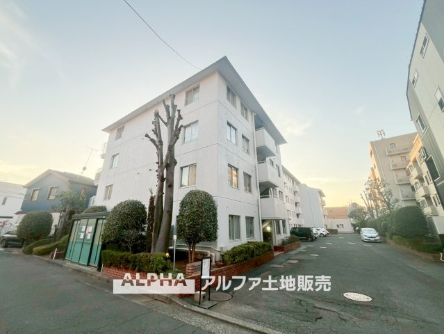 国分寺ハウスの外観|【Cherish the time】
◆君との時間は◆リビングで、食卓で、寝室で、どこにいても楽しめる。居心地の良い空間の中で質のいい安らぎを求めたい。