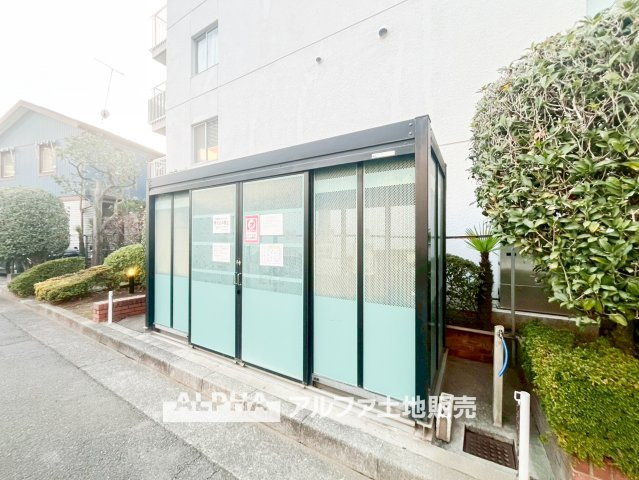 国分寺ハウスのその他|【Space of cure】
◆癒しの空間◆室内構成に拘り採光とセンスを散りばめた空間。それは『柔らかさ』に似た素敵な居場所。暮らす人のことを考えつくり出したものは『癒し』という心地よい居場所。