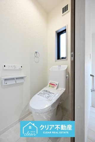 【トイレ】 | 館林市西高根町　いろどりアイタウン　全４棟 | 2階にもトイレがあるので忙しい朝も分けて使えます！