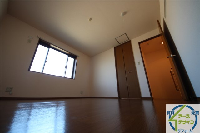 サンクヴィラージュの洋室|※類似写真