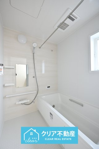 【浴室】 | 館林市西高根町　いろどりアイタウン　全４棟 | オートバス機能で家事をしていてもうっかりお湯があふれる心配がありません！追い炊き機能で快適な温度を維持します。