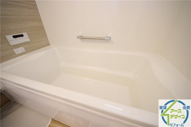 エクレール福井の浴室