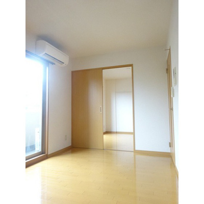 【居間・リビング】 | プレデパルク３ | 居室