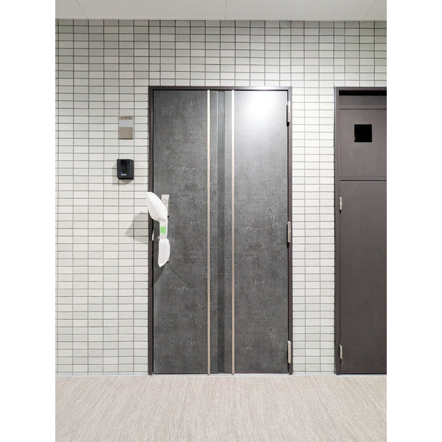 アーバハイツ六町環七北通りの玄関