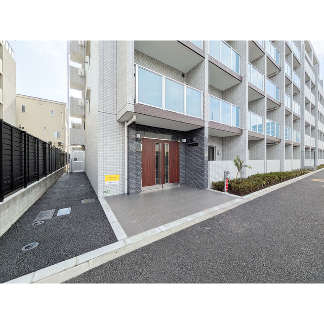 アーバハイツ六町環七北通りのエントランス