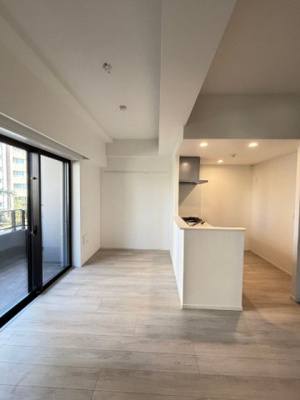 【居間・リビング】 | イゾラセレーナ目黒 | ※Cタイプ302号室内写真