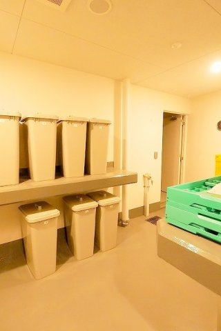 PREMIUM CUBE 池袋要町の外観