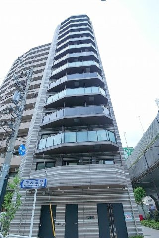 PREMIUM CUBE 池袋要町の外観