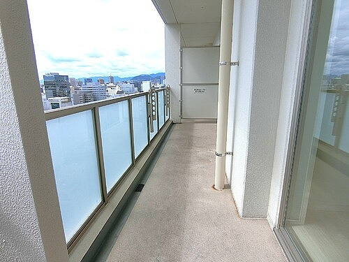 シティトリエ京橋のバルコニー|南向きバルコニー　※2023年9月撮影