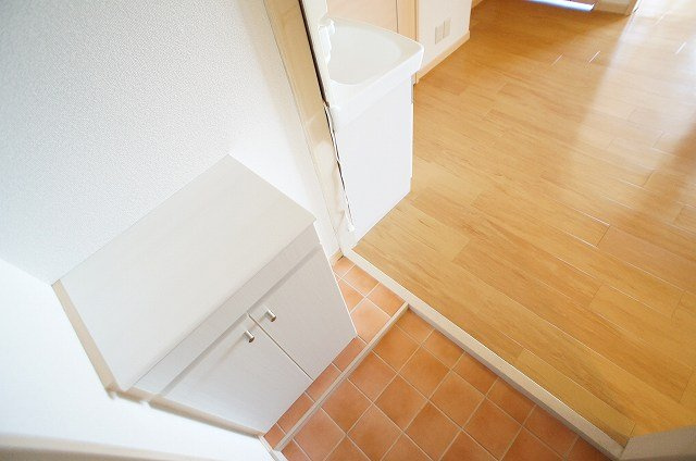 スイートホームズの玄関