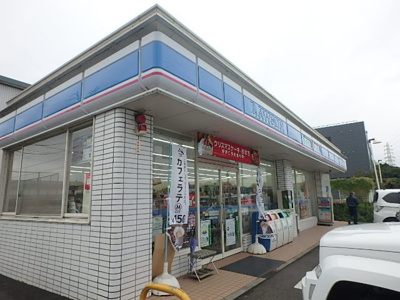 ローソン横浜金井町店まで130ｍ