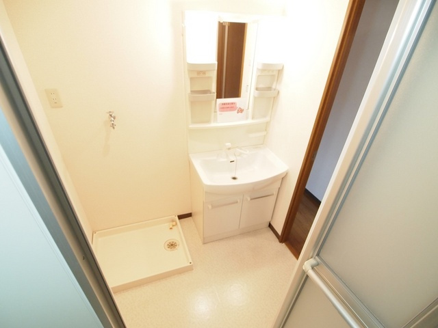 エスポワール三郷の洗面所