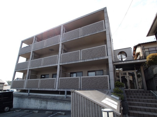 エスポワール三郷の外観