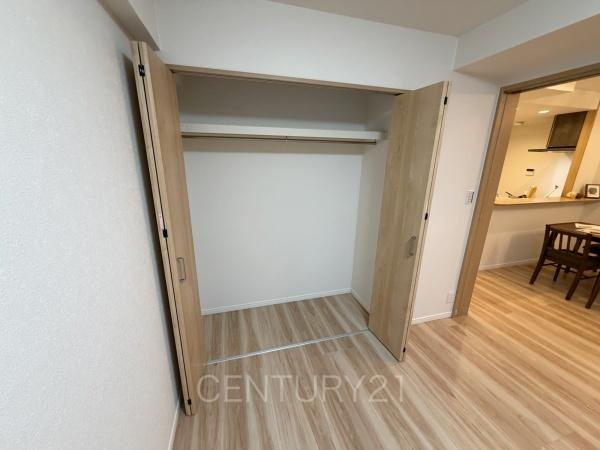 エクレール高崎の収納|ハンガーパイプ付きクローゼットです。