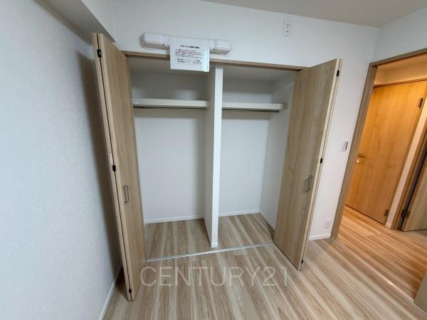 エクレール高崎の収納|ハンガーパイプ付きクローゼットです。