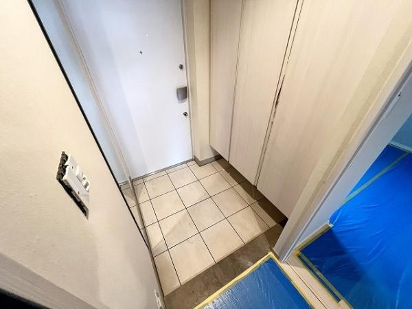 【玄関】 | クレッセント高津レジデンス | 2025.12.25撮影
リフォーム中玄関回りも綺麗にまとまっています！