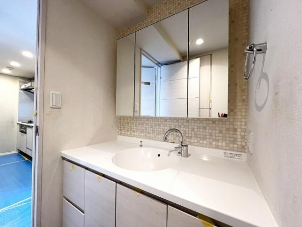 【独立洗面台】 | クレッセント高津レジデンス | 2025.12.25撮影リフォーム中
スッキリとした独立洗面台です♪