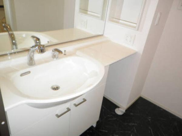 コンフォルタの洗面所