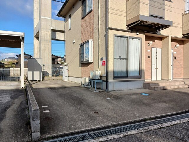 シャンテ北代の駐車場|駐車場です