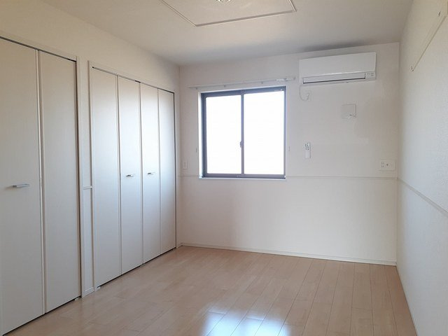 Ｐｏ　Ｐｏ　華の内装|内装もきれいです