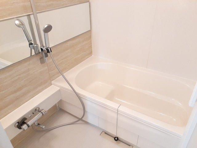 Ｐｏ　Ｐｏ　華の浴室|お風呂で日々の疲れを落としましょう