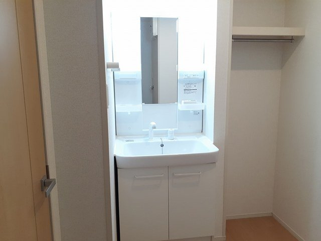 Ｐｏ　Ｐｏ　華の洗面所|ゆったりとスペースのある洗面所