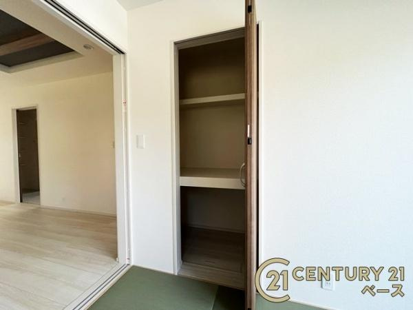 生駒市萩の台 １号棟 ／新築一戸建の収納|■全居室に広々収納スペース完備！