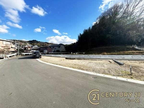 生駒市萩の台 １号棟 ／新築一戸建の外観|■長期優良住宅認定物件！設備が充実した４ＬＤＫと２台駐車可の邸宅です！お気軽にお問い合わせください！
