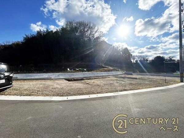 生駒市萩の台 １号棟 ／新築一戸建のその他|■現地外観写真■敷地面積約４３坪のゆとりのある広さです！