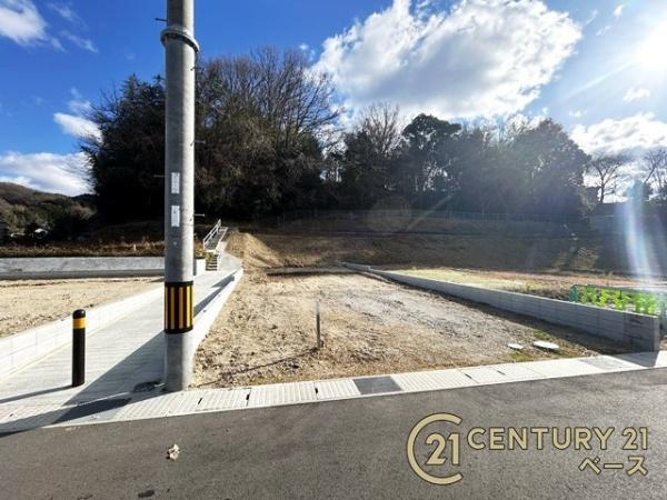 生駒市萩の台 ３号棟 ／新築一戸建の外観|■長期優良住宅認定物件！設備が充実した４ＬＤＫと２台駐車可の邸宅です！お気軽にお問い合わせください！