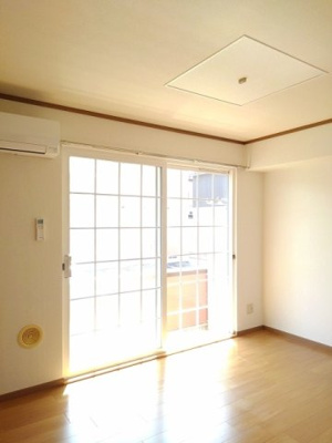 【居間・リビング】 | ルミエールＢ