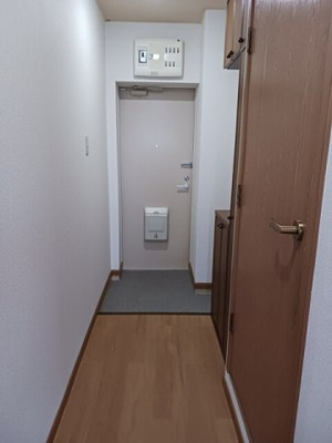 【玄関】 | ハイツロードサイド