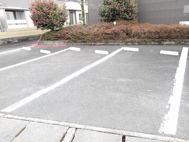 エクセル城東Ｃの駐車場